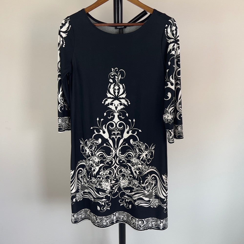 Forever Black White Damask Floral Scroll 3/4 Sleeve Shift Dress 6128A M